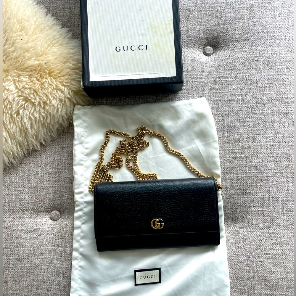 Authentic Gucci WOC - black leather - with dust bag and box